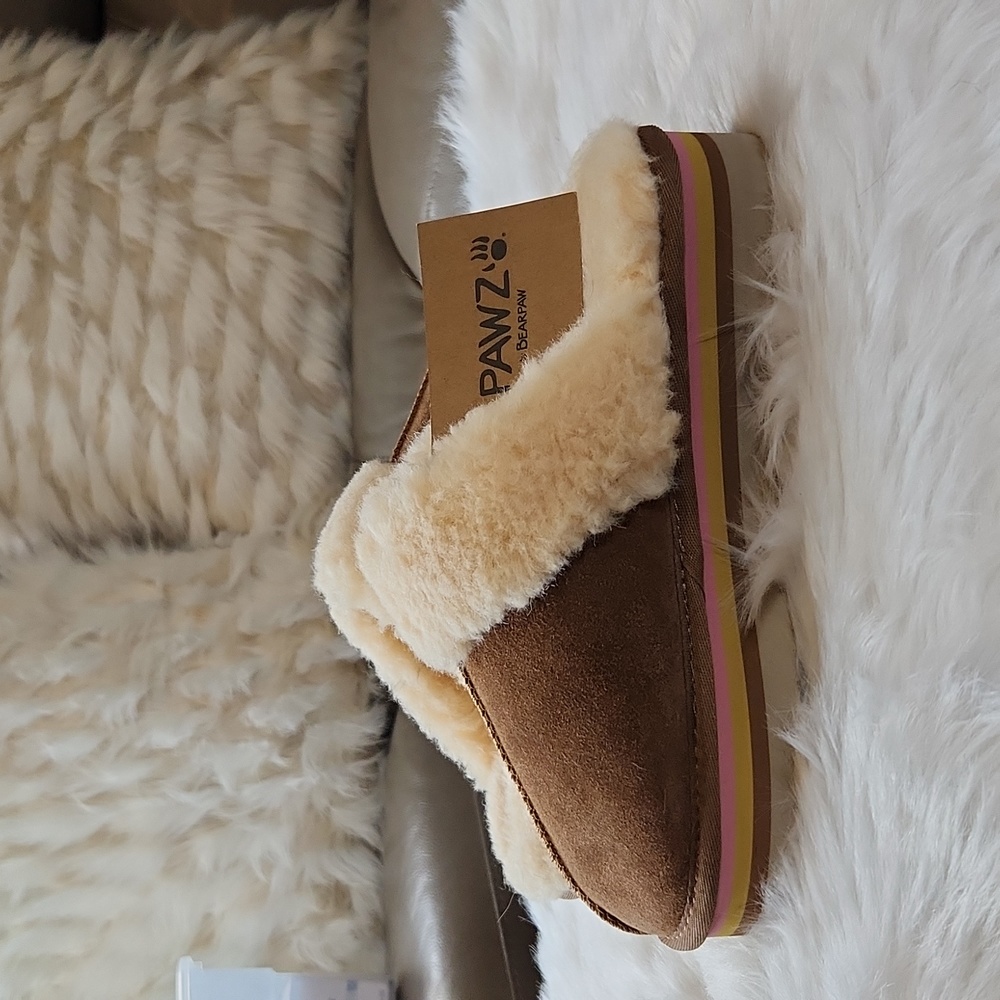 New Bearpaw slippers